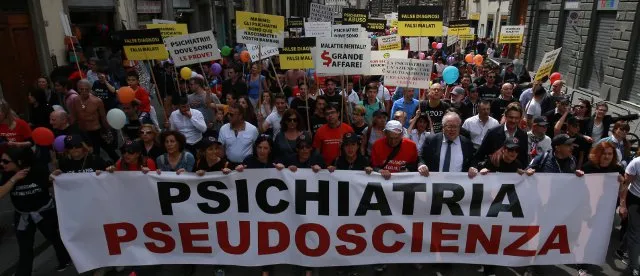 A Firenze la protesta contro gli abusi psichiatrici