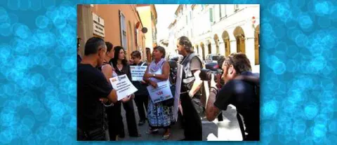 Manifestazione a Bologna davanti al tribunale dei minorenni