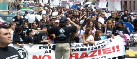 Manifestazione Verona: ''NO agli psicofarmaci ai bambini''